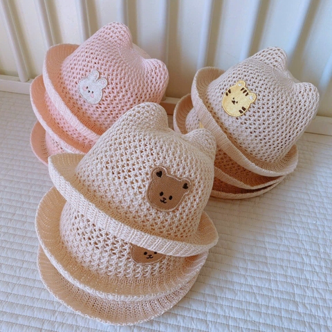 Mũ vành lưới thêu