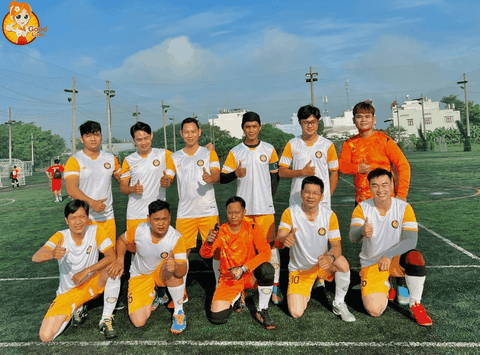 Trước khi đá bóng nên ăn gì?