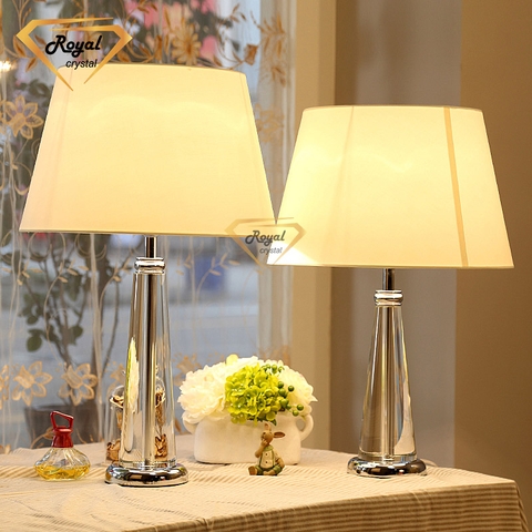 Đèn để bàn BN 014