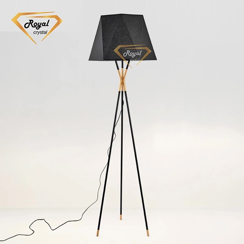 Đèn cây đứng KD 015