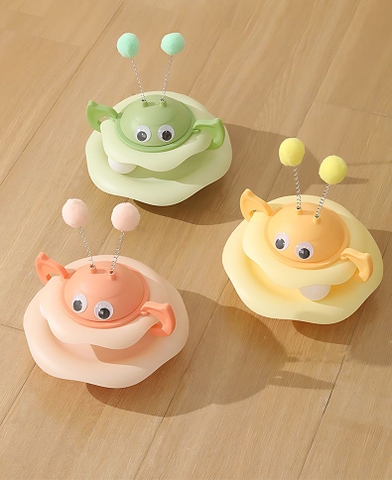 Tháp banh lật đật hình con ong