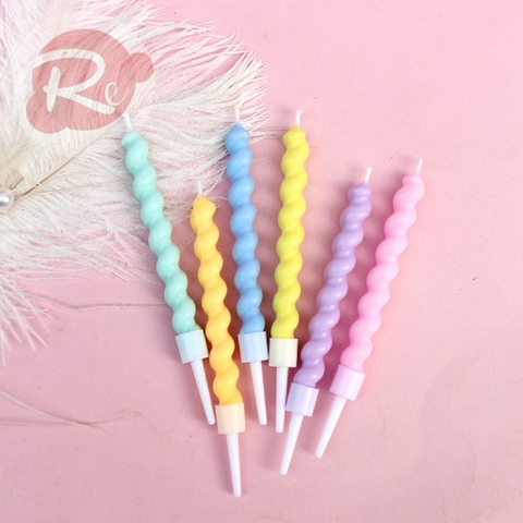 Nến xoắn cầu vồng