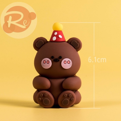 Tượng - Gấu Brown đội mũ