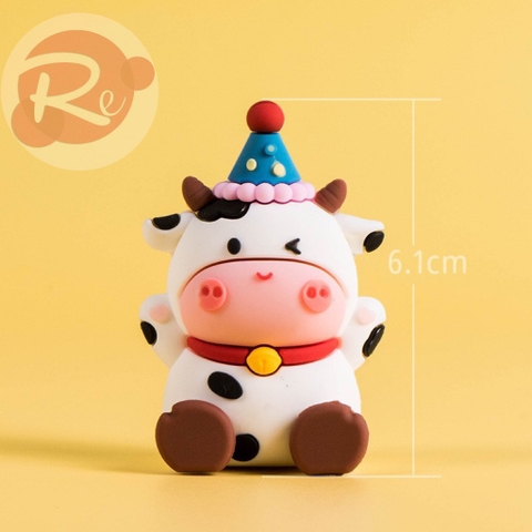 Tượng - Bò sữa đội mũ