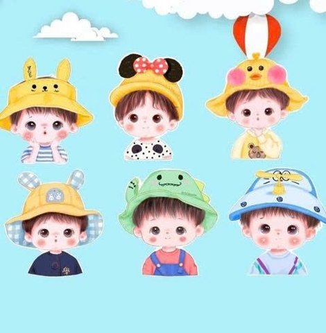 SCG 6 bé trai đội mũ