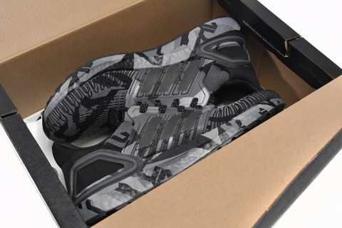 UltraBoost 20 'Geometric Pack'