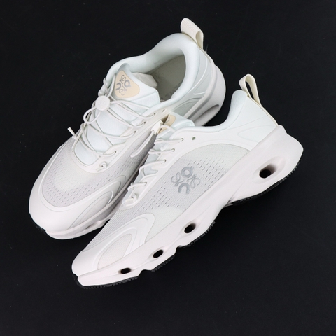 On Running Cloudsolo x LOE.WE White Light Grey