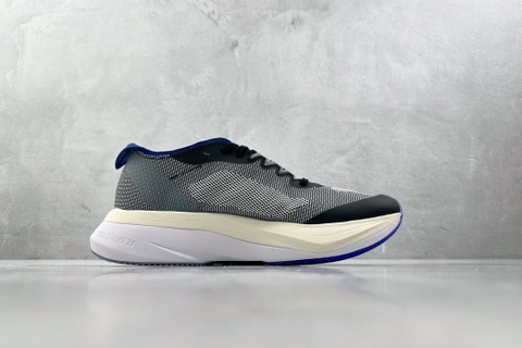 Adizero Boston 12 Grey
