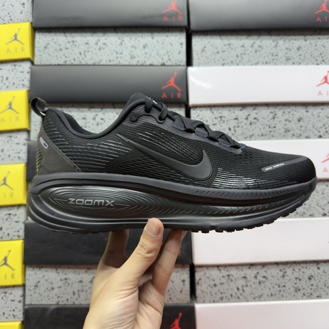 Nike Vomero 18 Black Dark Smoke Grey Light