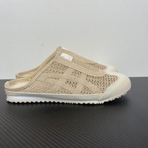 slipon white