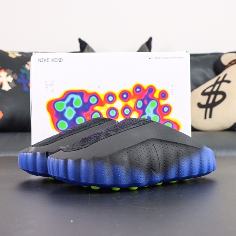 Nike Mind 001 Flyknit 'Hyper Royal'
