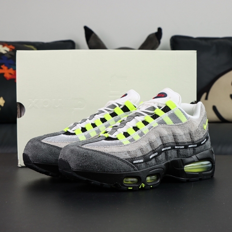 Air Max 95 SP Undefeated Geo NYC Neon