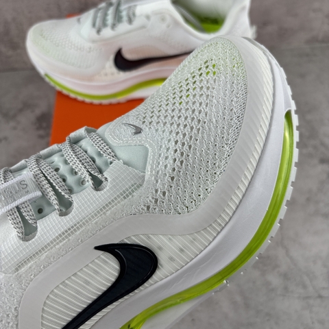 Pegasus Premium "White & Volt" [ Xưởng H ]