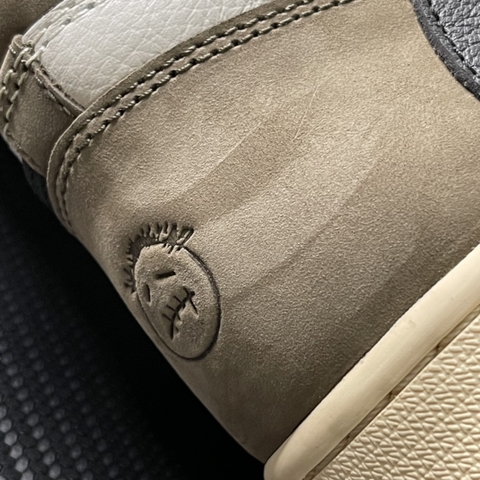 Travis Scott x Air Jordan 1 Retro High OG ‘Mocha’ [ Xưởng F ]