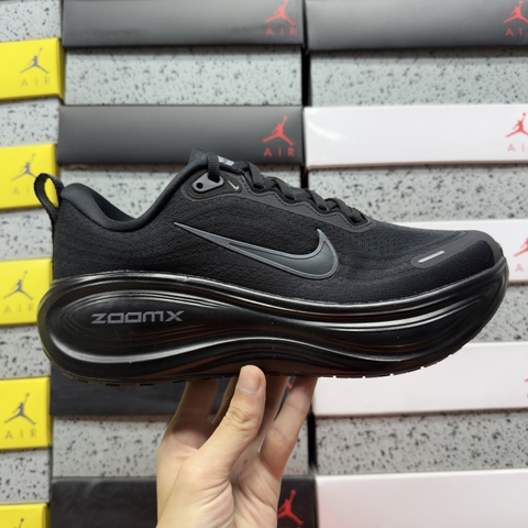Nike Vomero Plus Black