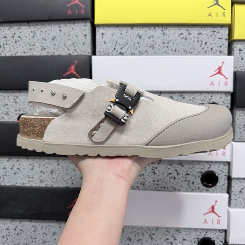 Birkenstock  [ Mã màu 28 ]