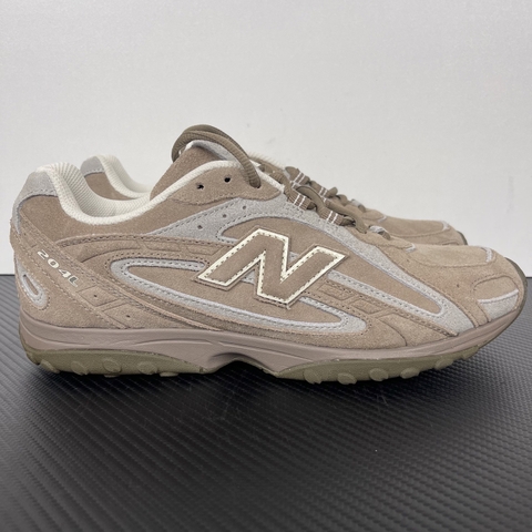 New Balance 204L Mushroom Arid Stone