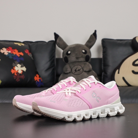 On Running Cloud X 4 Petal Sand