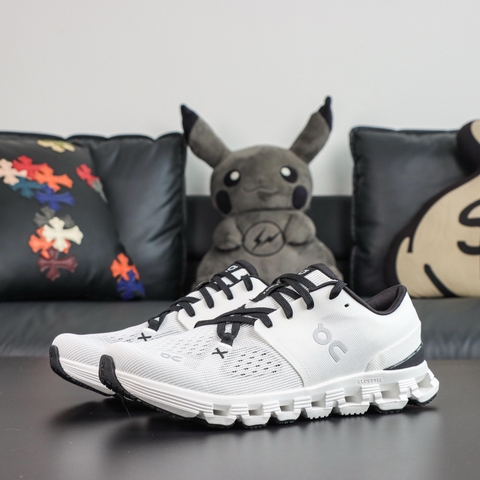 On Running Cloud X 4 Ivory Black