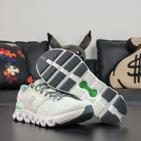 On Running Cloud X 4 Aloe Honeydew