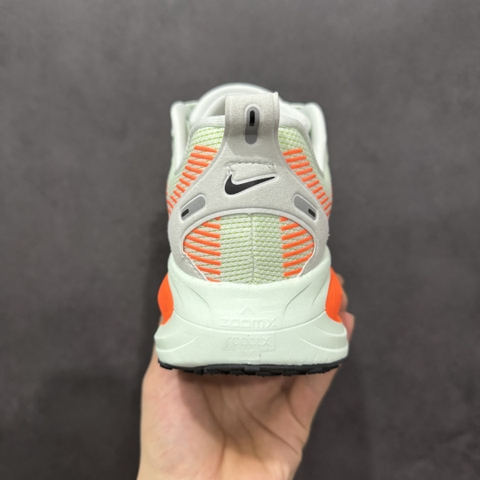 Nike Vomero 18 ‘Barely GreenHyper Crimson’