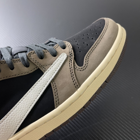 Travis Scott x Air Jordan 1 Low Cactus Jack [ Xưởng F ]