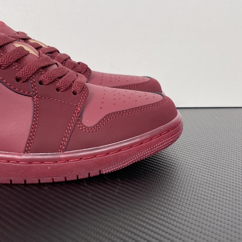 Air Jordan 1 Low SE Valentine's Day (2026)