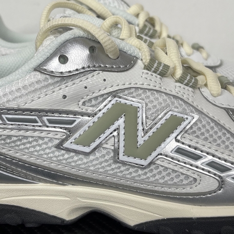 New Balance 204L Silver Metallic Sage Green