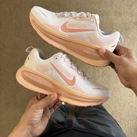 Nike Vomero 18 "Light Soft Pink & Madder Root"