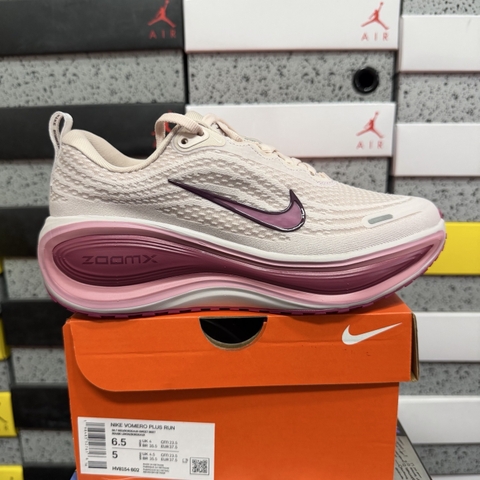 Vomero Plus Silt Red Sweet Beet Bordeaux