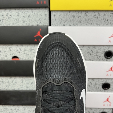 Nike Vomero Plus Extra Wide 'Black Cool Grey'