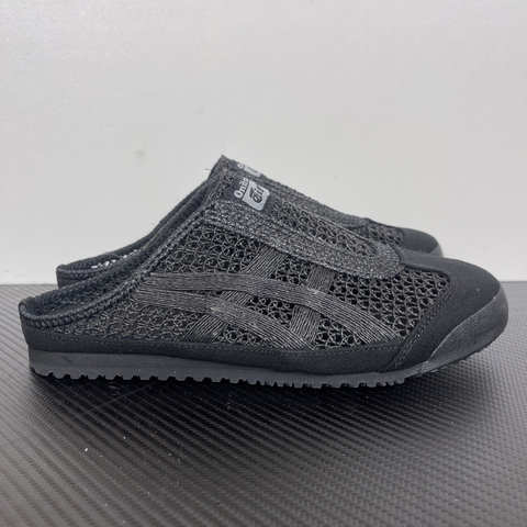 slipon white