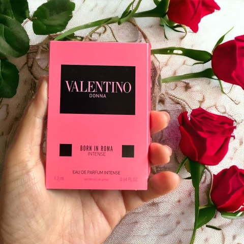 Vial nước hoa Valentino Donna Born In Roma Intense EDP 1.2ml