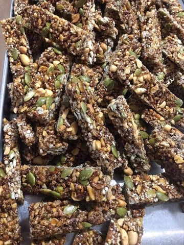 Thanh hạt dinh dưỡng gạo lứt ngũ cốc mix các loại hạt