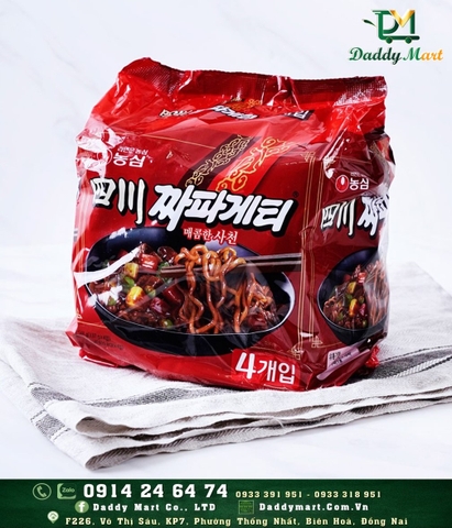 Mì Trôn Tương Đen Cay Sachun Japageti Nongshim Hàn Quốc 137g