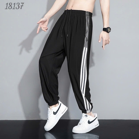 18137 Q.TT 3 sọc 00270- ĐEN