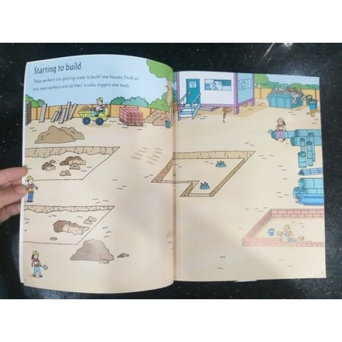 Sách dính dán – Usborne Sticker Book – Building sites