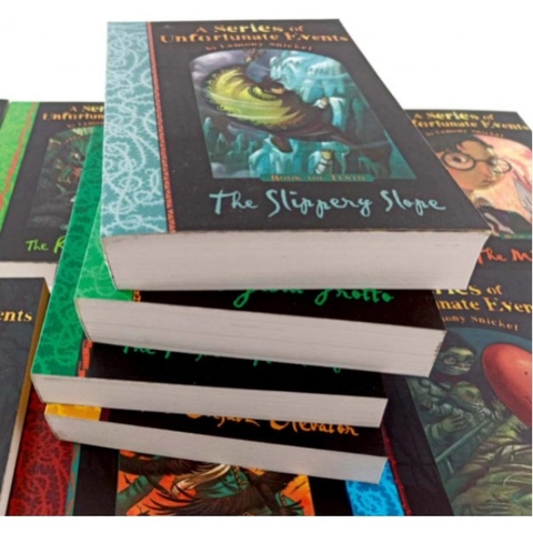 A Series of Unfortunate Events (Sách nhập) – 13 quyển