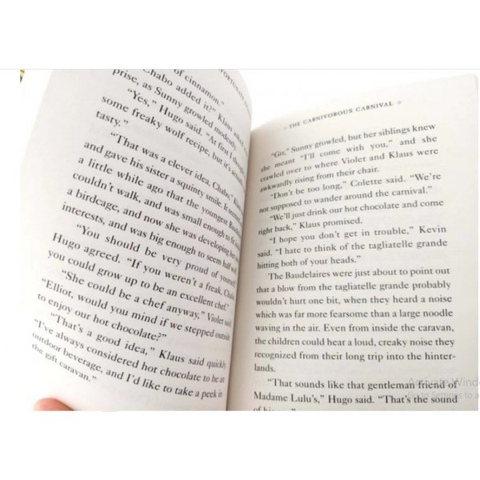 A Series of Unfortunate Events (Sách nhập) – 13 quyển