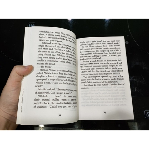 Andrew Clements School Stories (Sách nhập) – 10 quyển