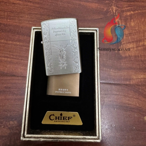 Bật lửa xăng đá Chief bạc khắc thiên thần CF1212y