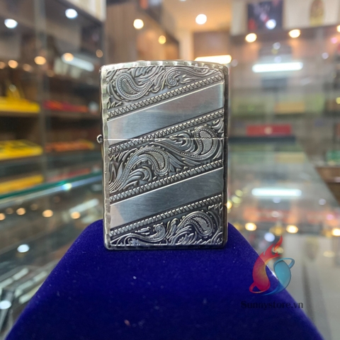 Zippo Siliver Antique
