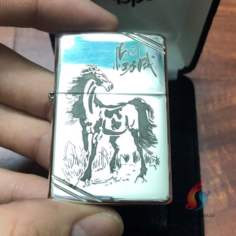 Zippo Bạc Khối Khắc Mã Đáo Thành Công 3 Mặt