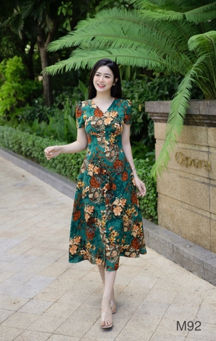 Đầm mango rêu, cổ tim, đính nút ngọc M92
