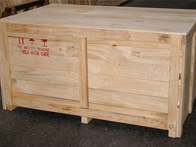 CÓ NÊN DÙNG PALLET GỖ THÔNG Ở VIỆT NAM?