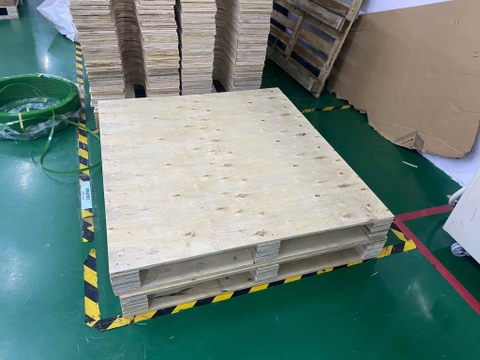 Pallet gỗ dán