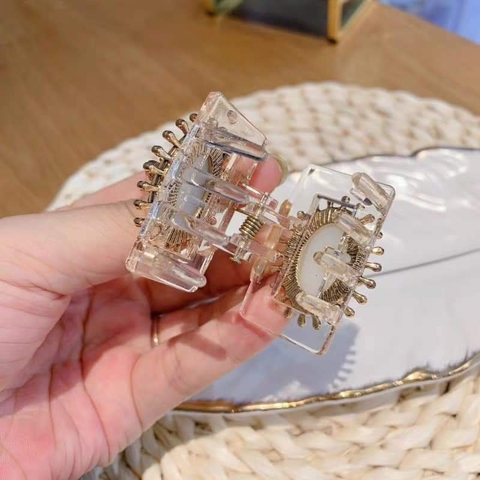 Kẹp Càng Cua HimHip Composite Mặt Ovan Đính Ong Vàng Sang Trọng 8 răng 3x4cm