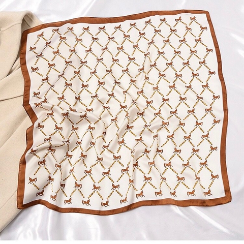 Set Quà HimHip Khăn Lụa Vuông 70x70cm Kèm Túi Hộp Thiệp - 80