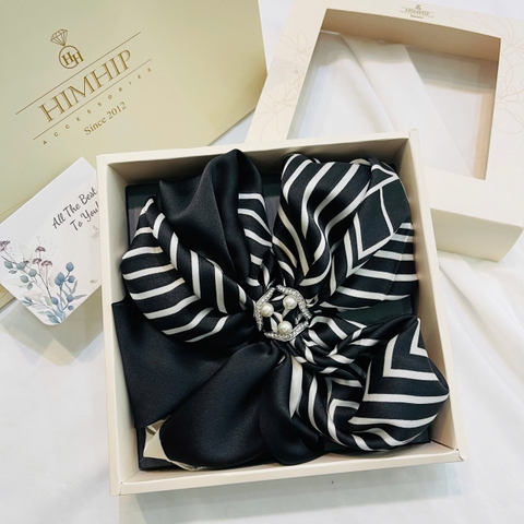 Set Quà HimHip Khăn Lụa Vuông 70x70cm & Cài Khăn Kèm Túi Hộp Thiệp - 447
