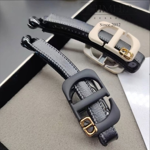 Kẹp Móc Dọc HimHip Composite Gắn Logo Chữ CD Thanh Lịch 10x2.5cm - Đen